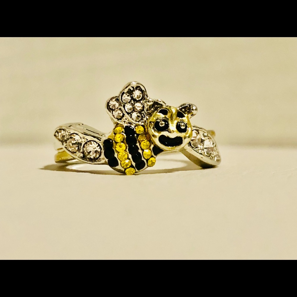 Believe in yourself bee ring
